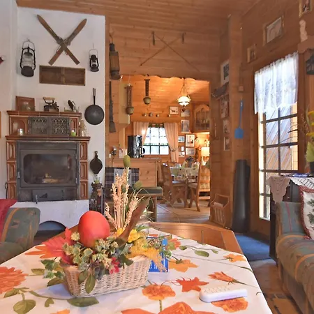 Semesterbostad Detached Wooden House Near Bad Wildungen